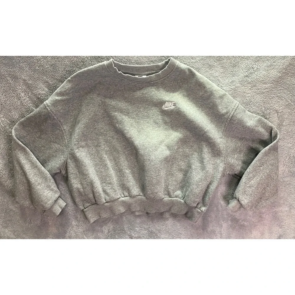 Nike Girls Large Gray Cropped Sweatshirt Fleece Pullover Embroidered Logo L